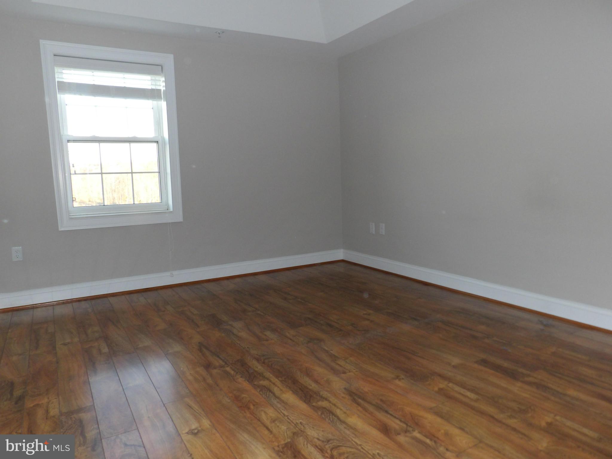 ISABELLA AT MONTICELLO MEWS - Residential