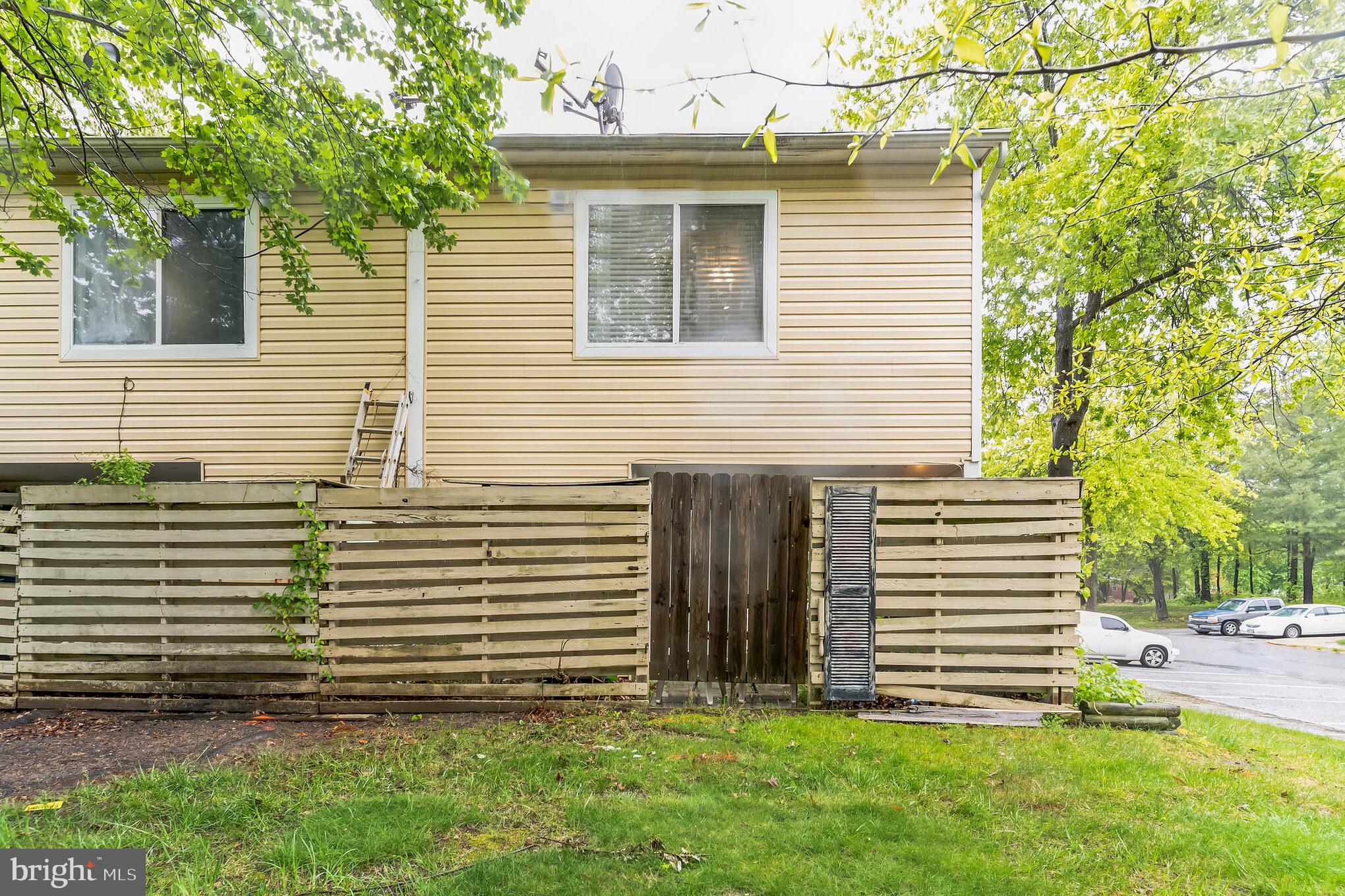 ST CHARLES HUNTINGTON - Residential