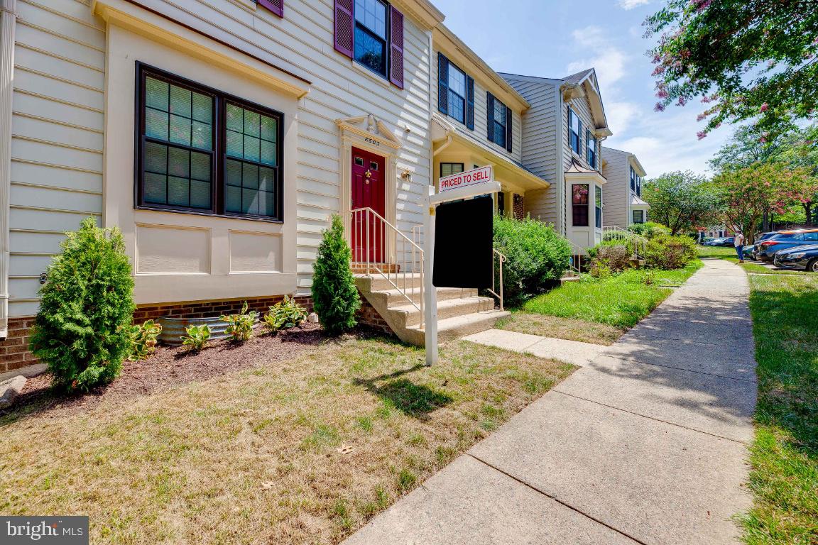 SPRINGFIELD OAKS - Residential