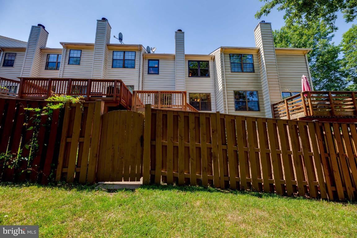 SPRINGFIELD OAKS - Residential