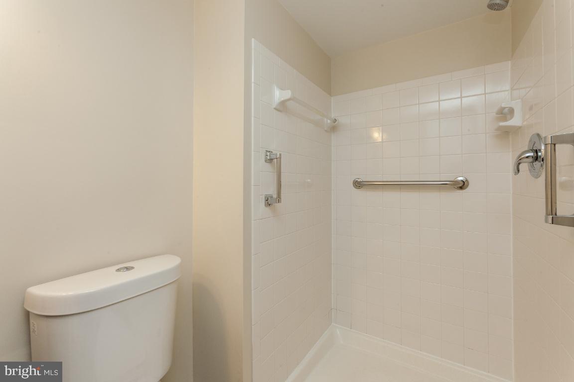 SPRINGFIELD OAKS - Residential