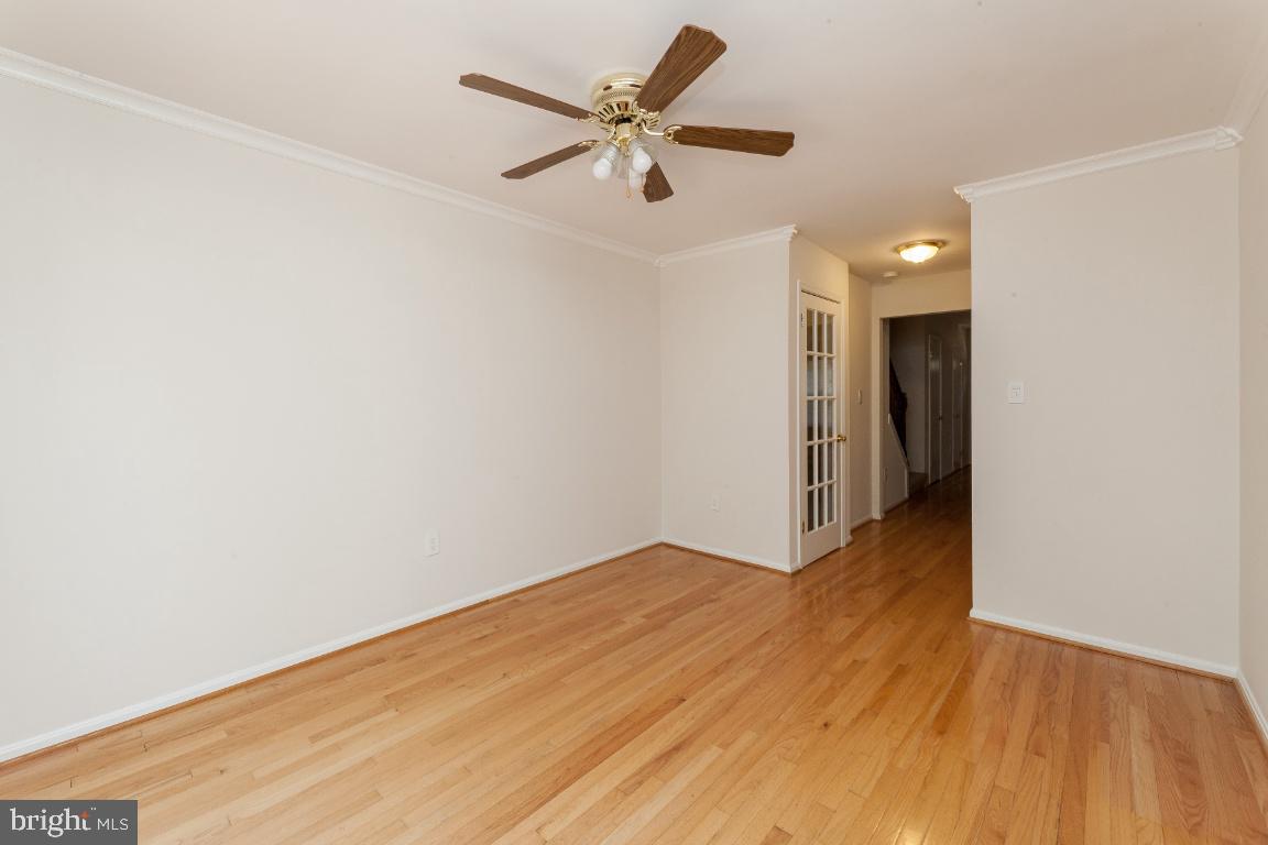 SPRINGFIELD OAKS - Residential