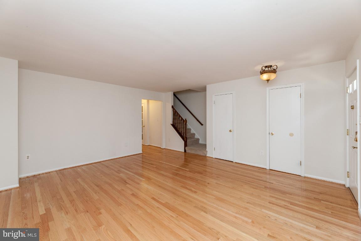 SPRINGFIELD OAKS - Residential