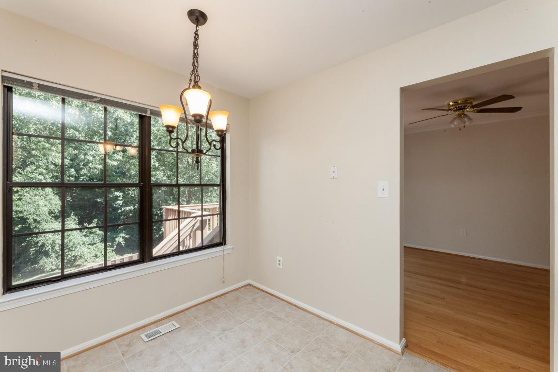 SPRINGFIELD OAKS - Residential