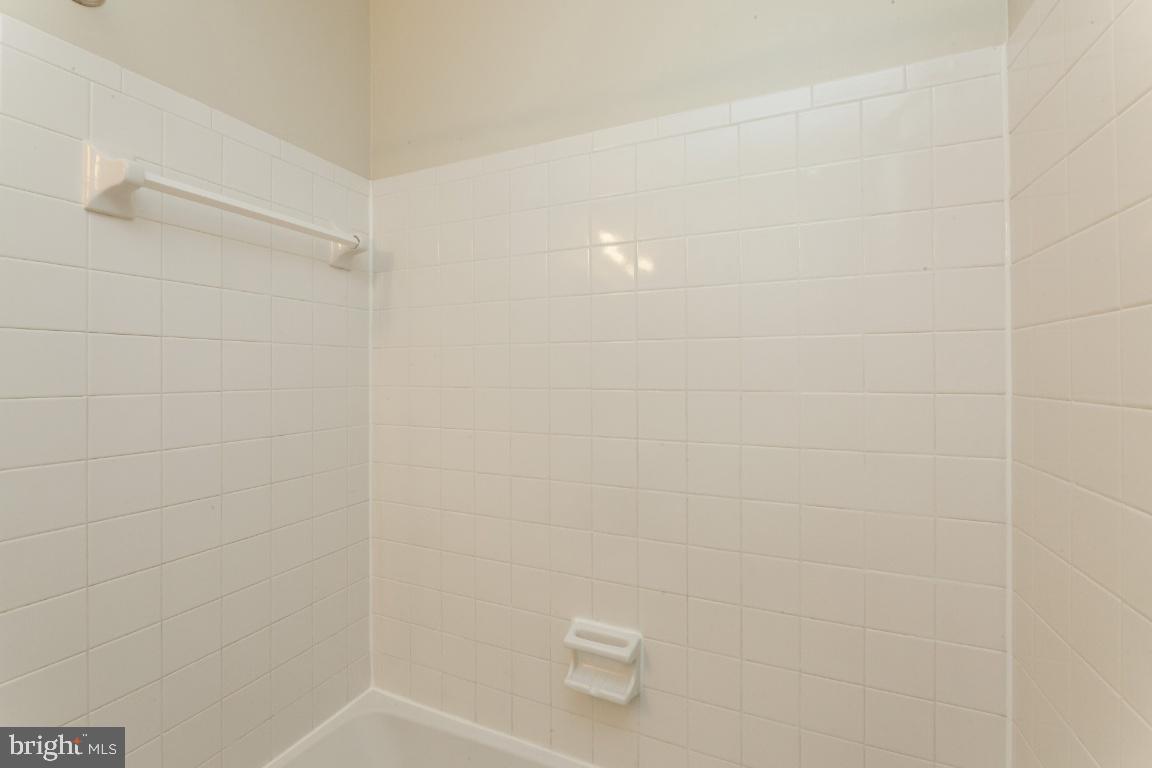 SPRINGFIELD OAKS - Residential