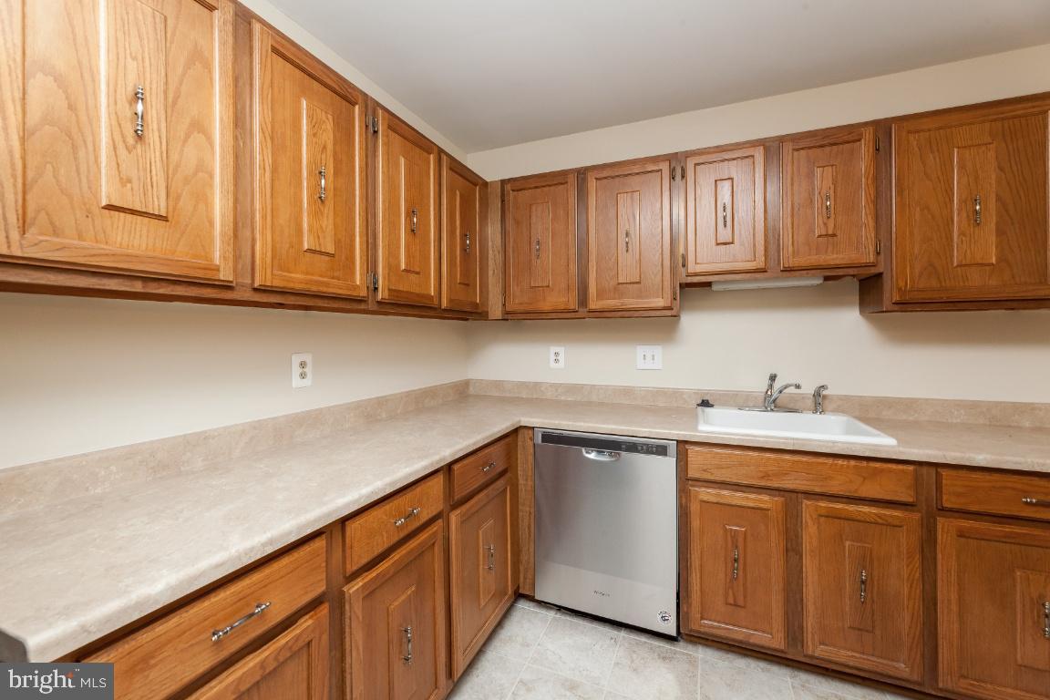 SPRINGFIELD OAKS - Residential