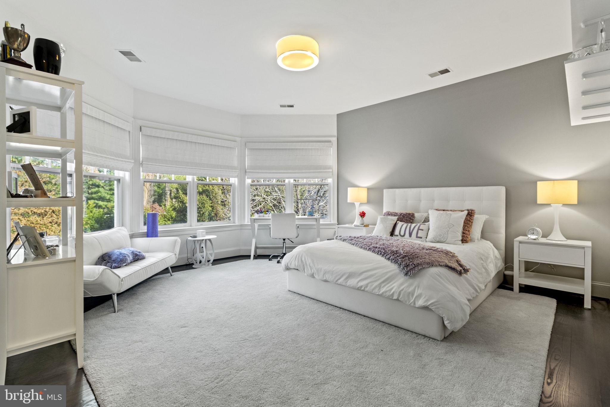 POTOMAC FALLS - Residential