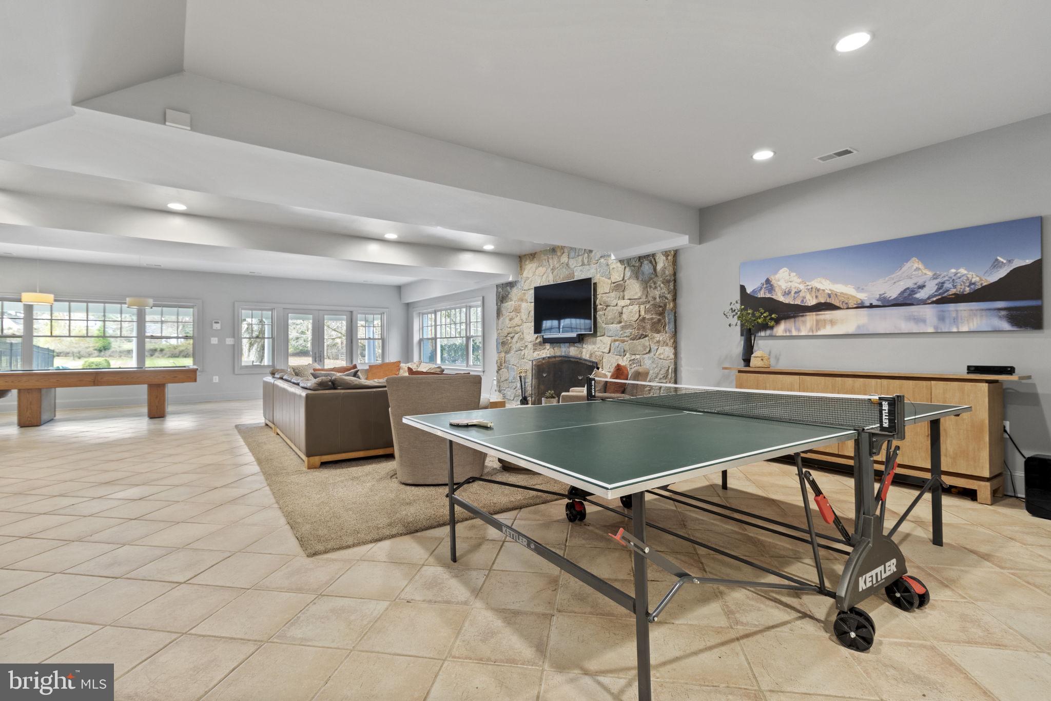 POTOMAC FALLS - Residential