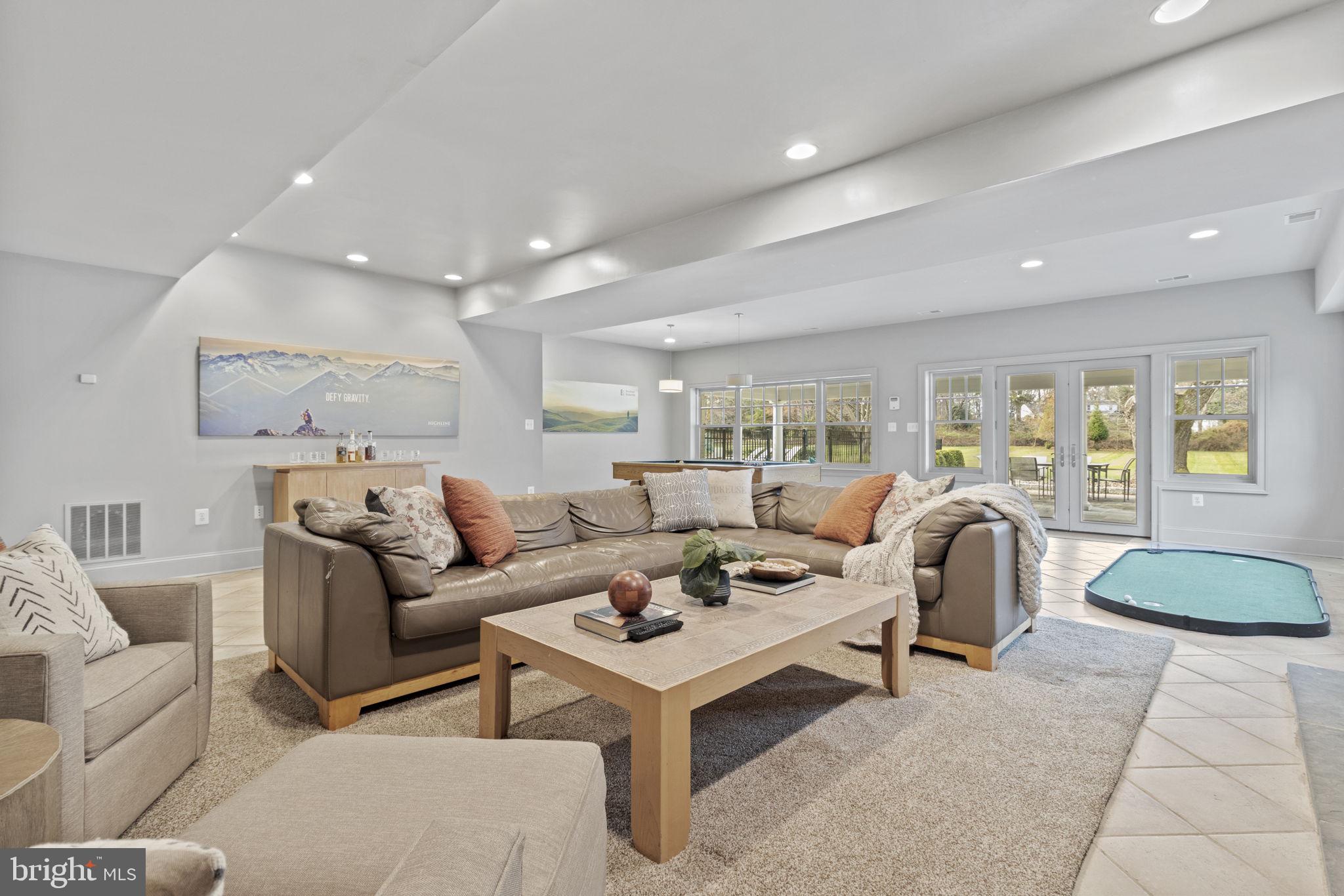 POTOMAC FALLS - Residential