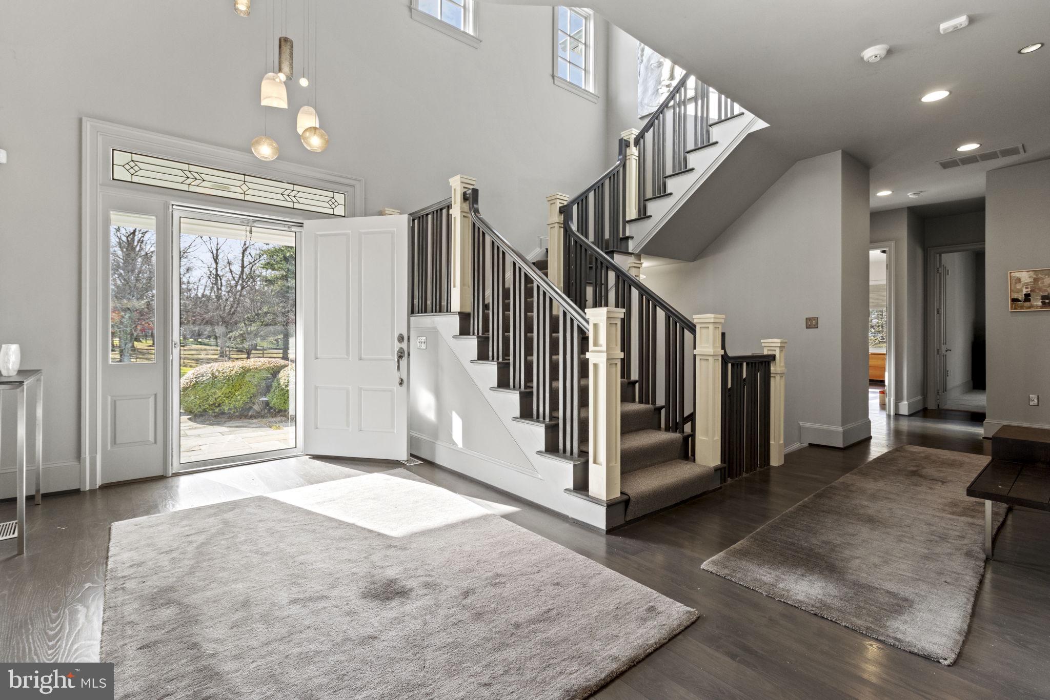 POTOMAC FALLS - Residential