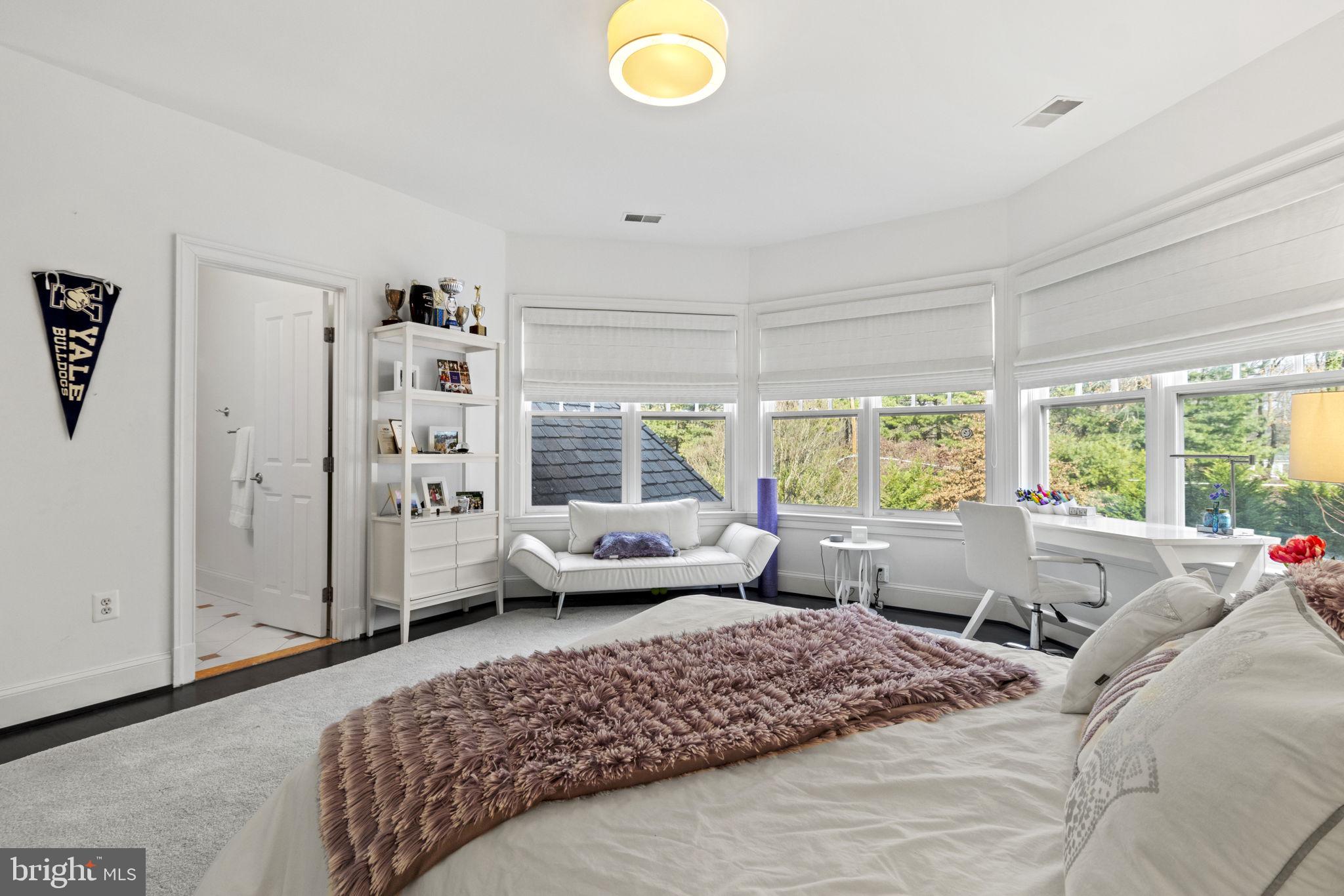 POTOMAC FALLS - Residential