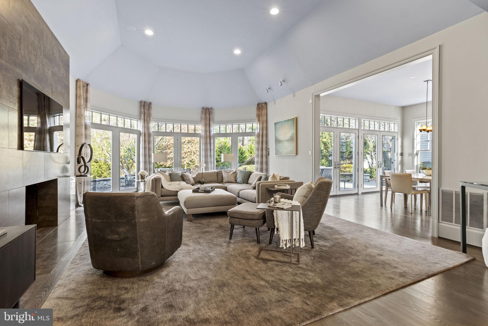 POTOMAC FALLS - Residential