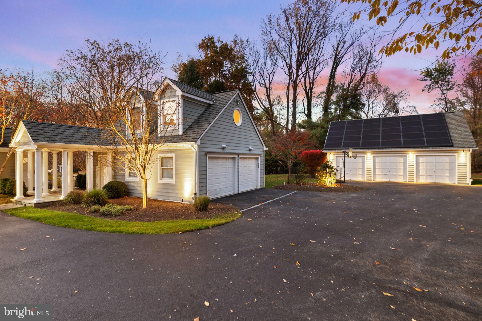 POTOMAC FALLS - Residential