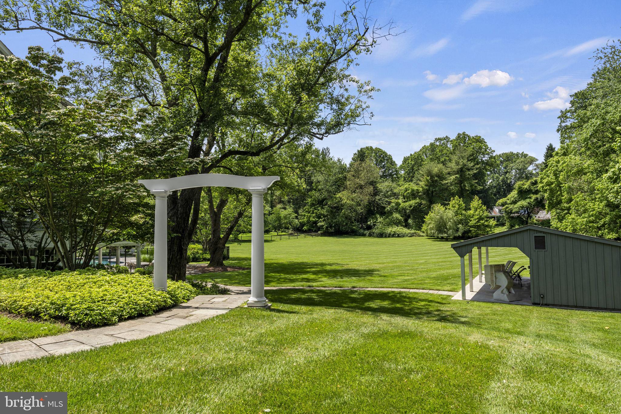 POTOMAC FALLS - Residential