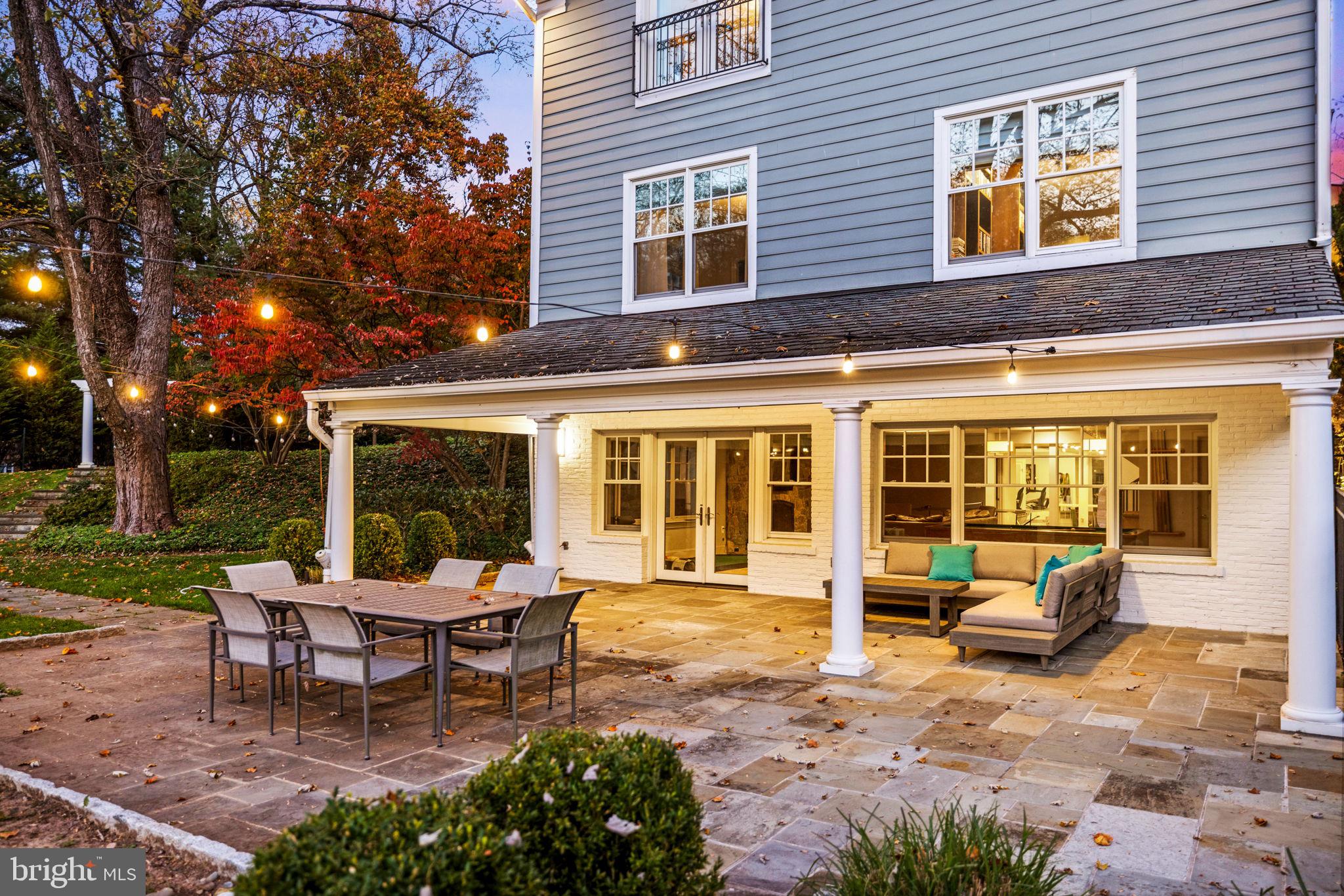 POTOMAC FALLS - Residential