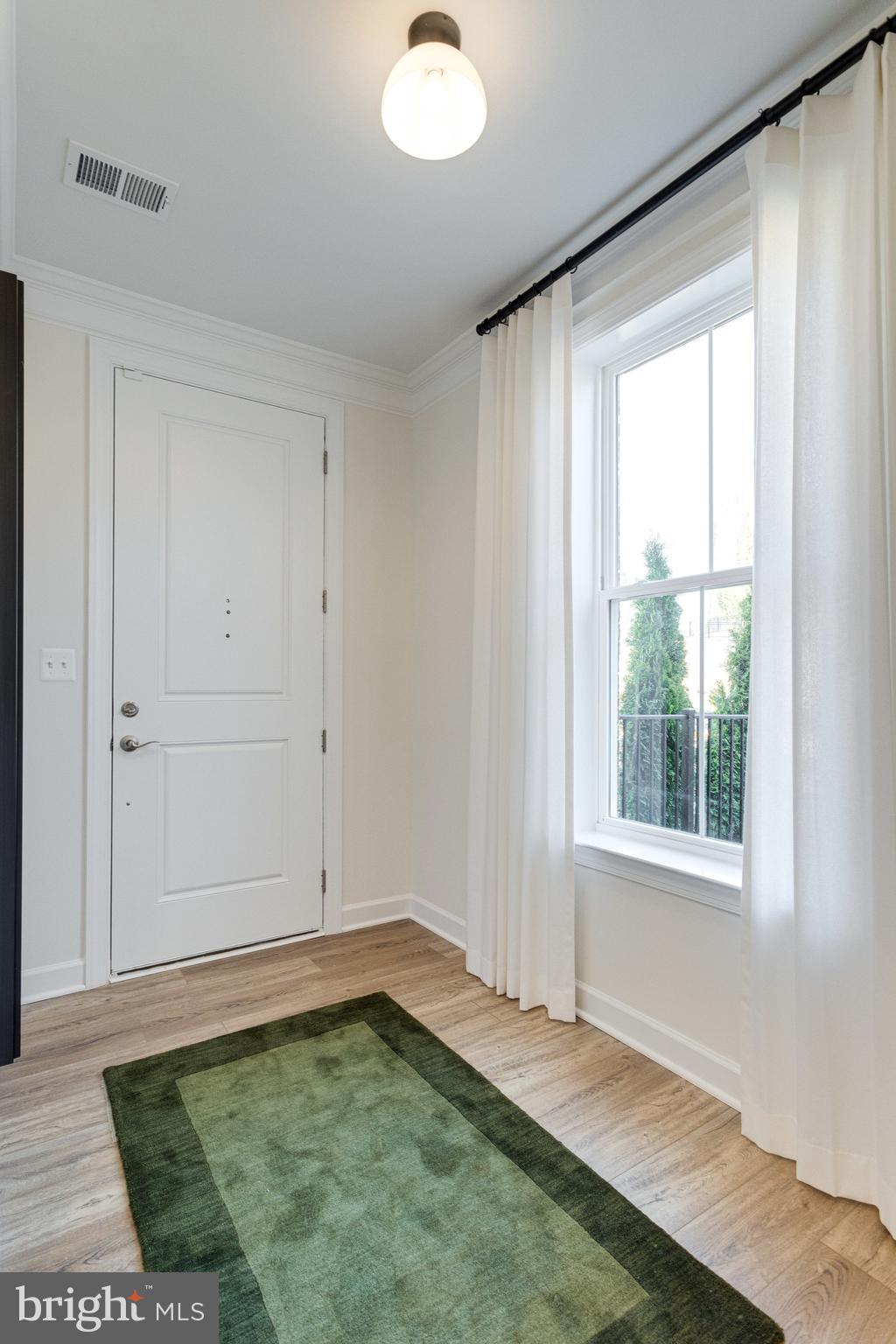 NORTH HILL - Residential