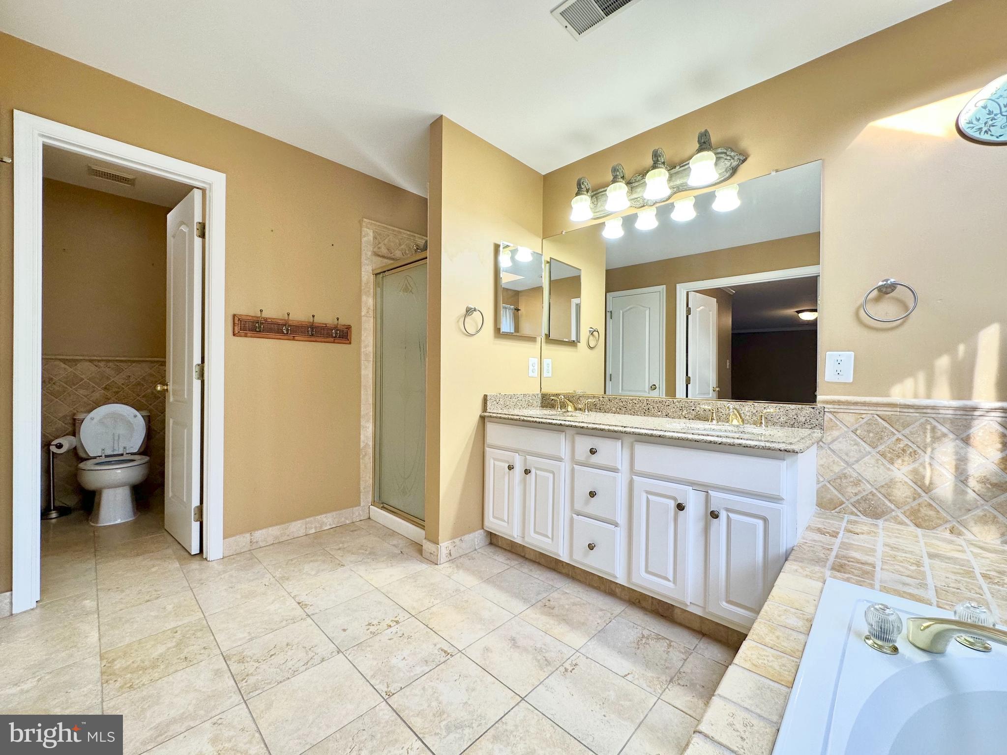 ASHBURN FARM - Residential Lease