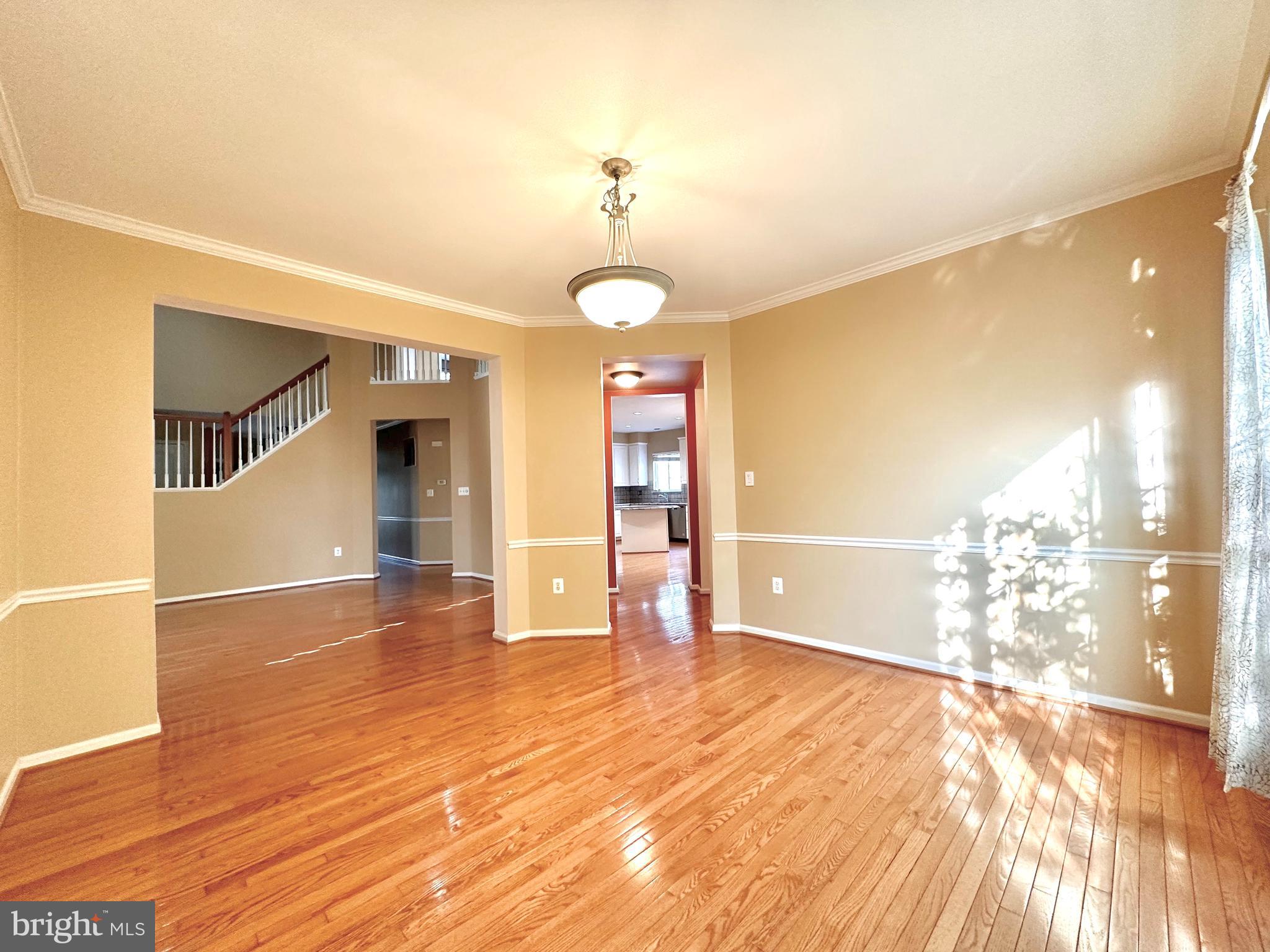 ASHBURN FARM - Residential Lease