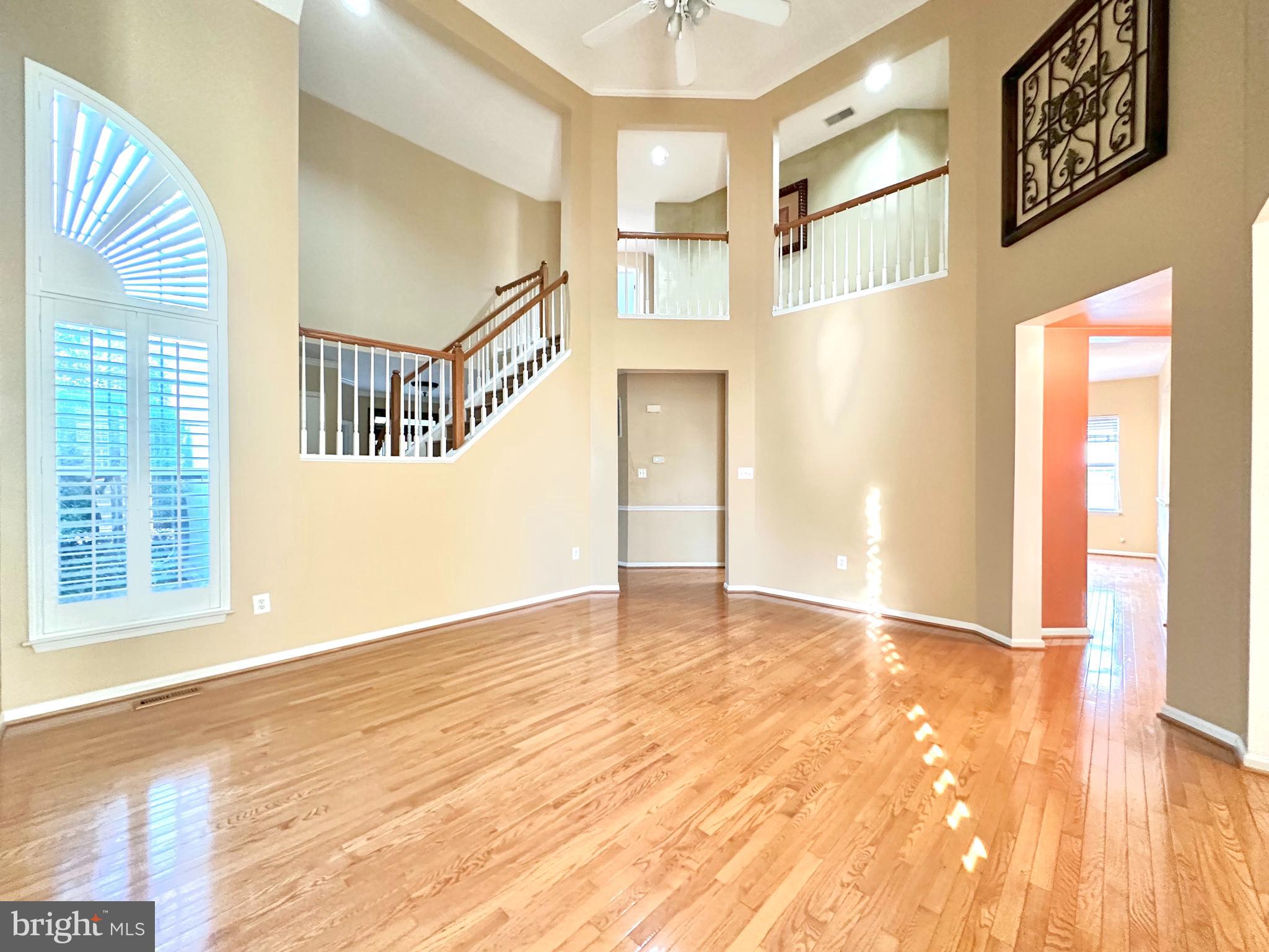 ASHBURN FARM - Residential Lease