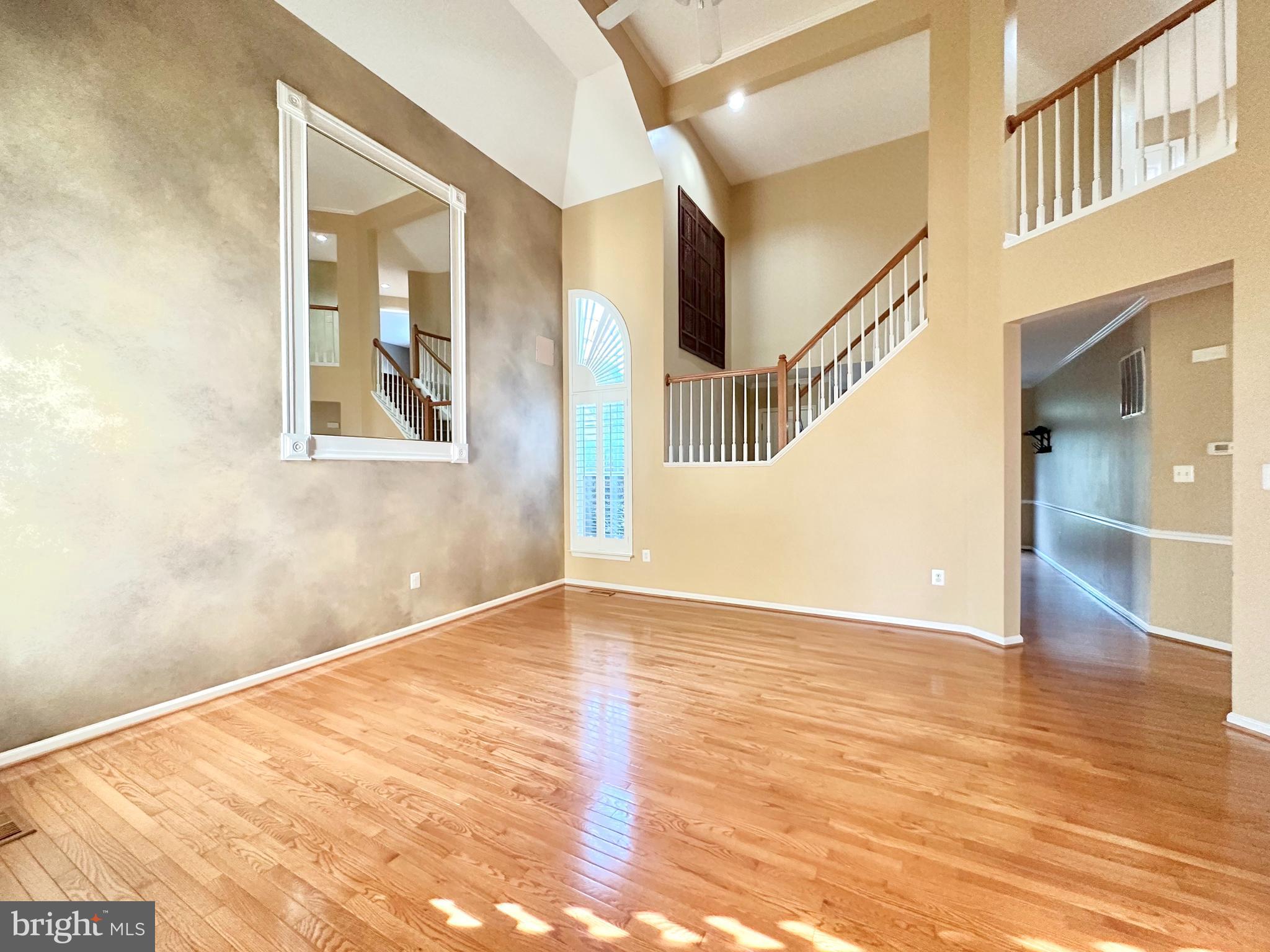 ASHBURN FARM - Residential Lease