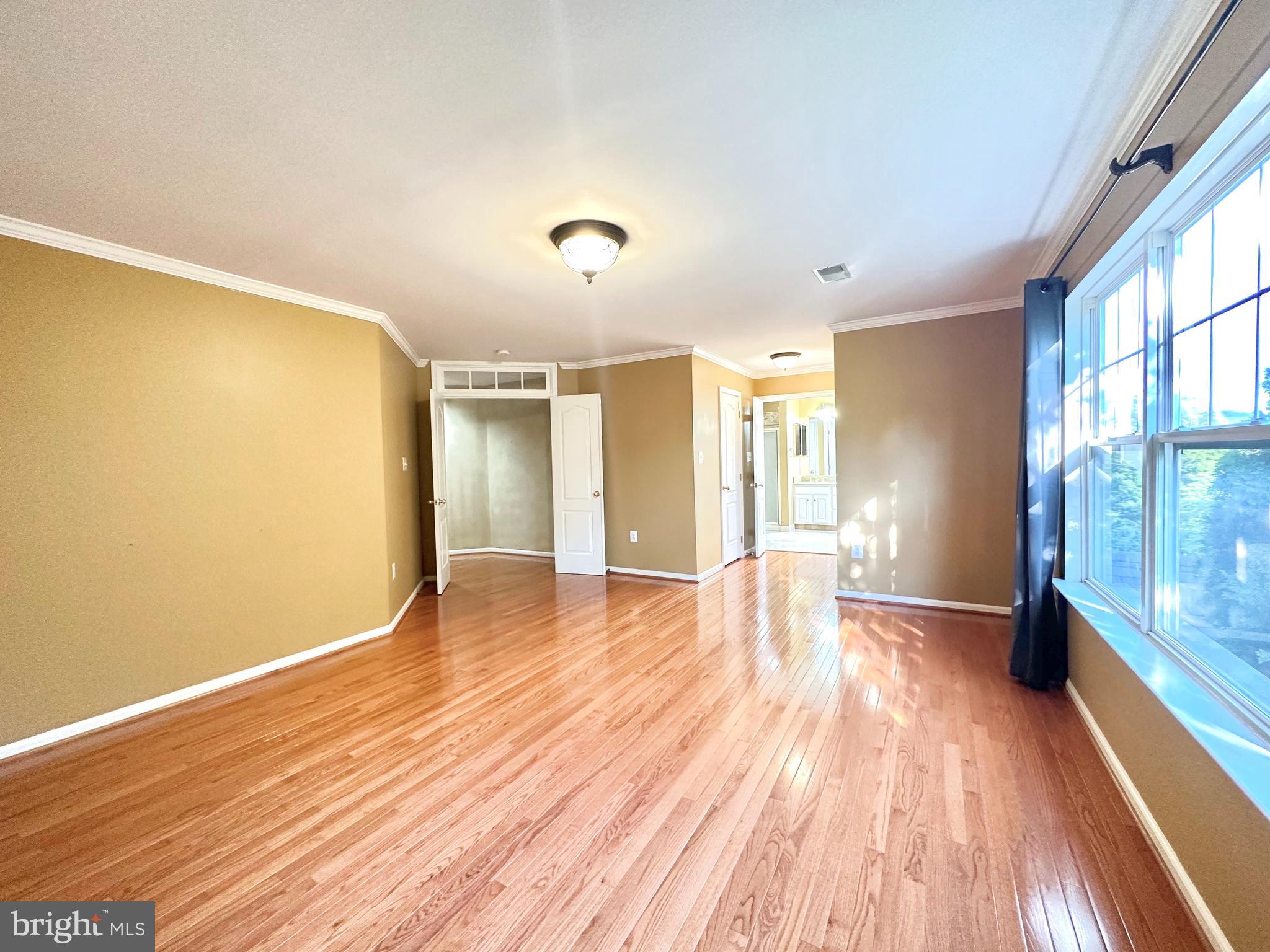 ASHBURN FARM - Residential Lease