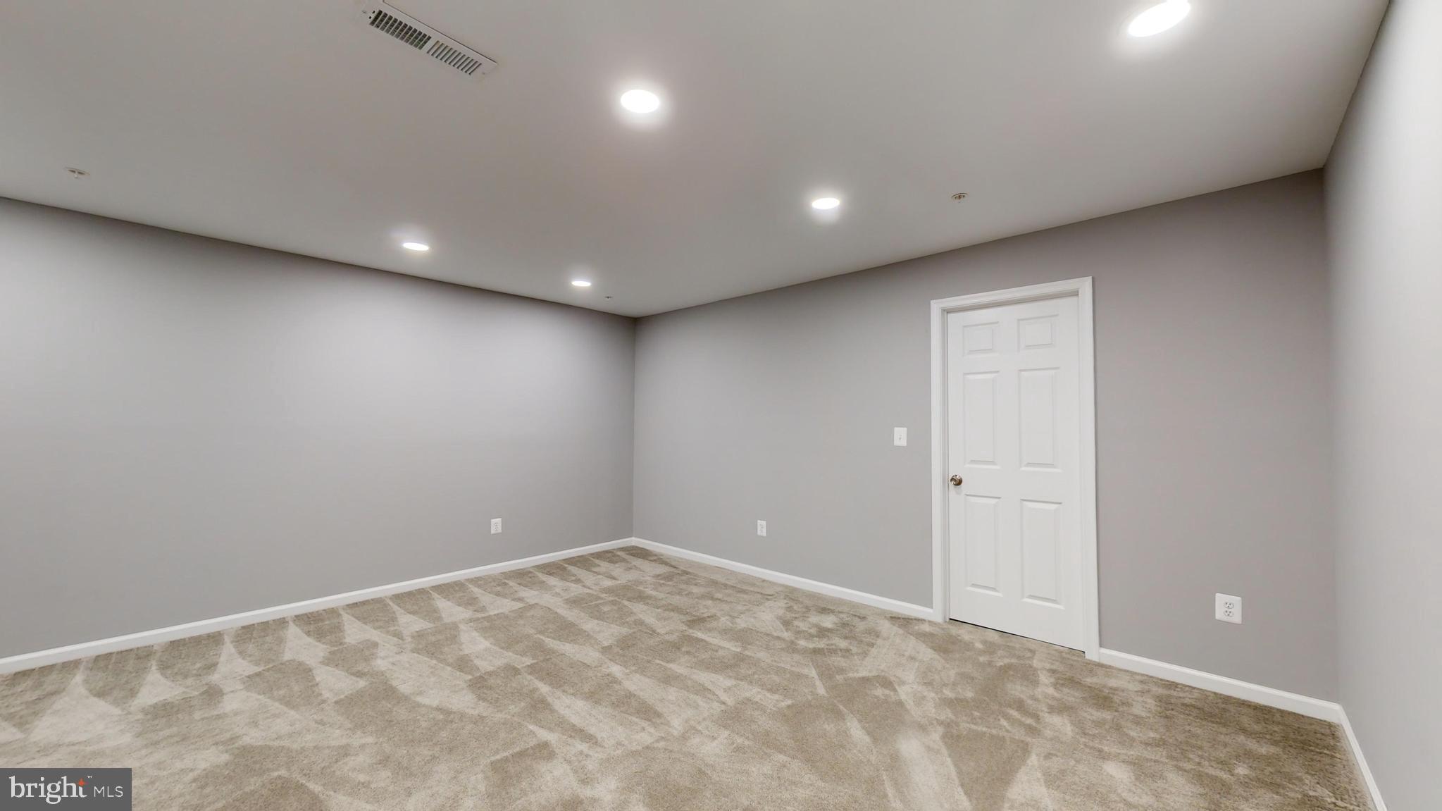 HERITAGE CROSSING - Residential