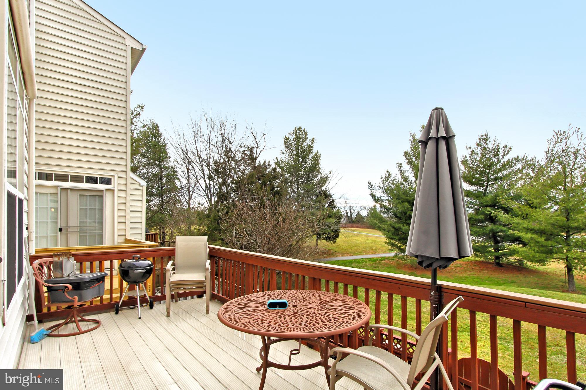 AUTUMN CHASE HUNT - Residential