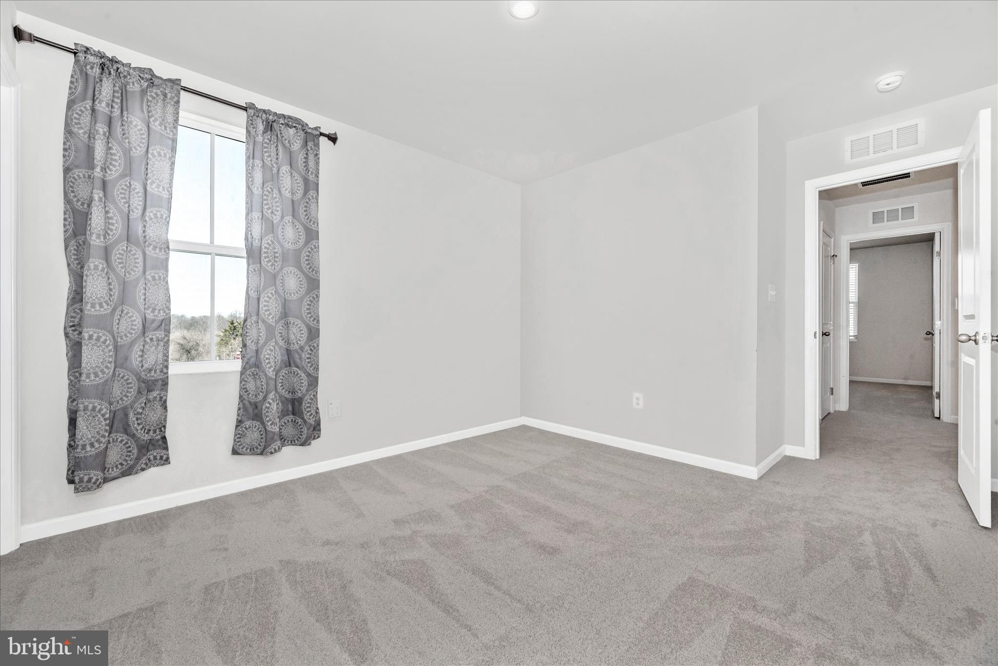 MEADE'S CROSSING - Residential