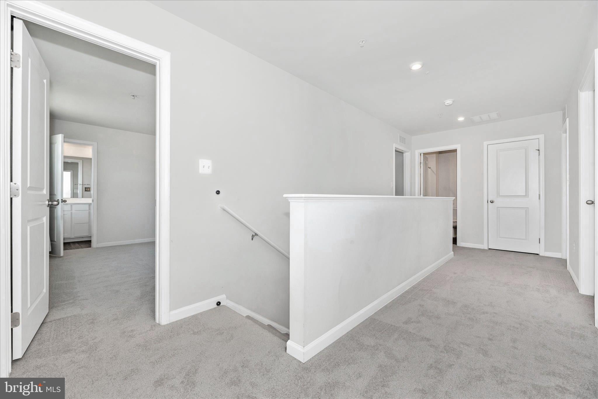 MEADE'S CROSSING - Residential