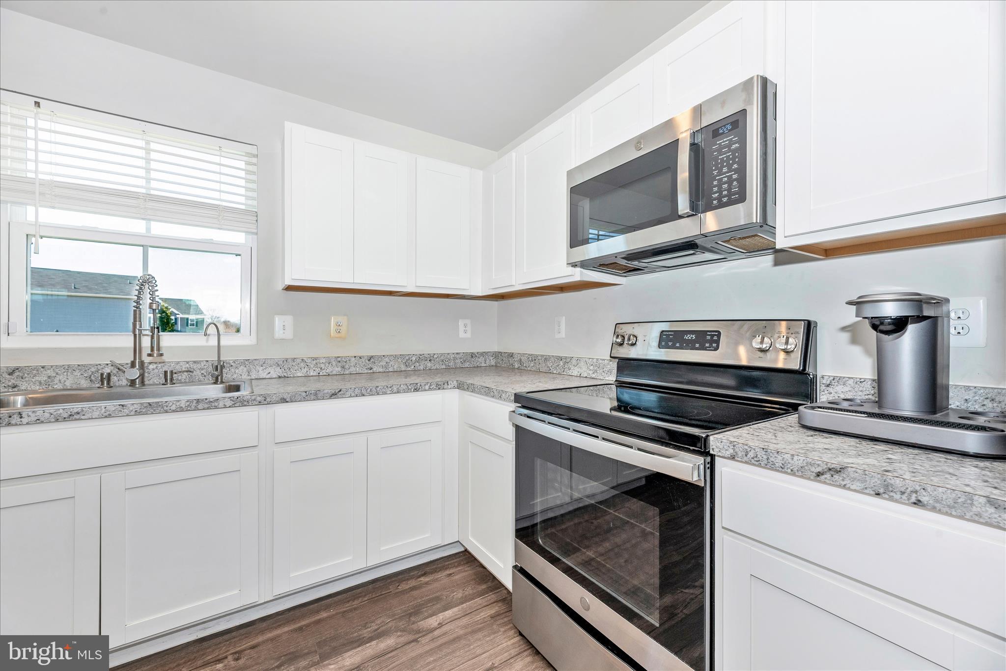 MEADE'S CROSSING - Residential