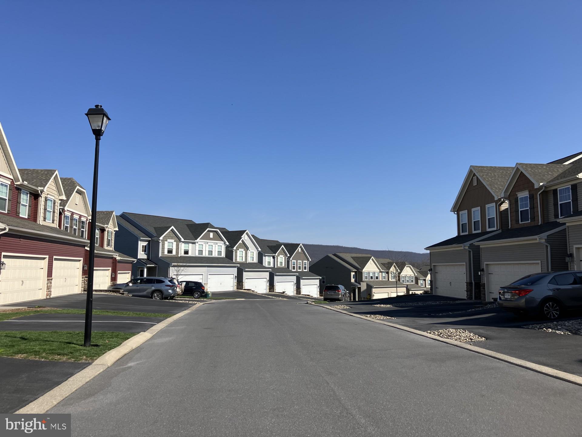 THE GATES - Residential