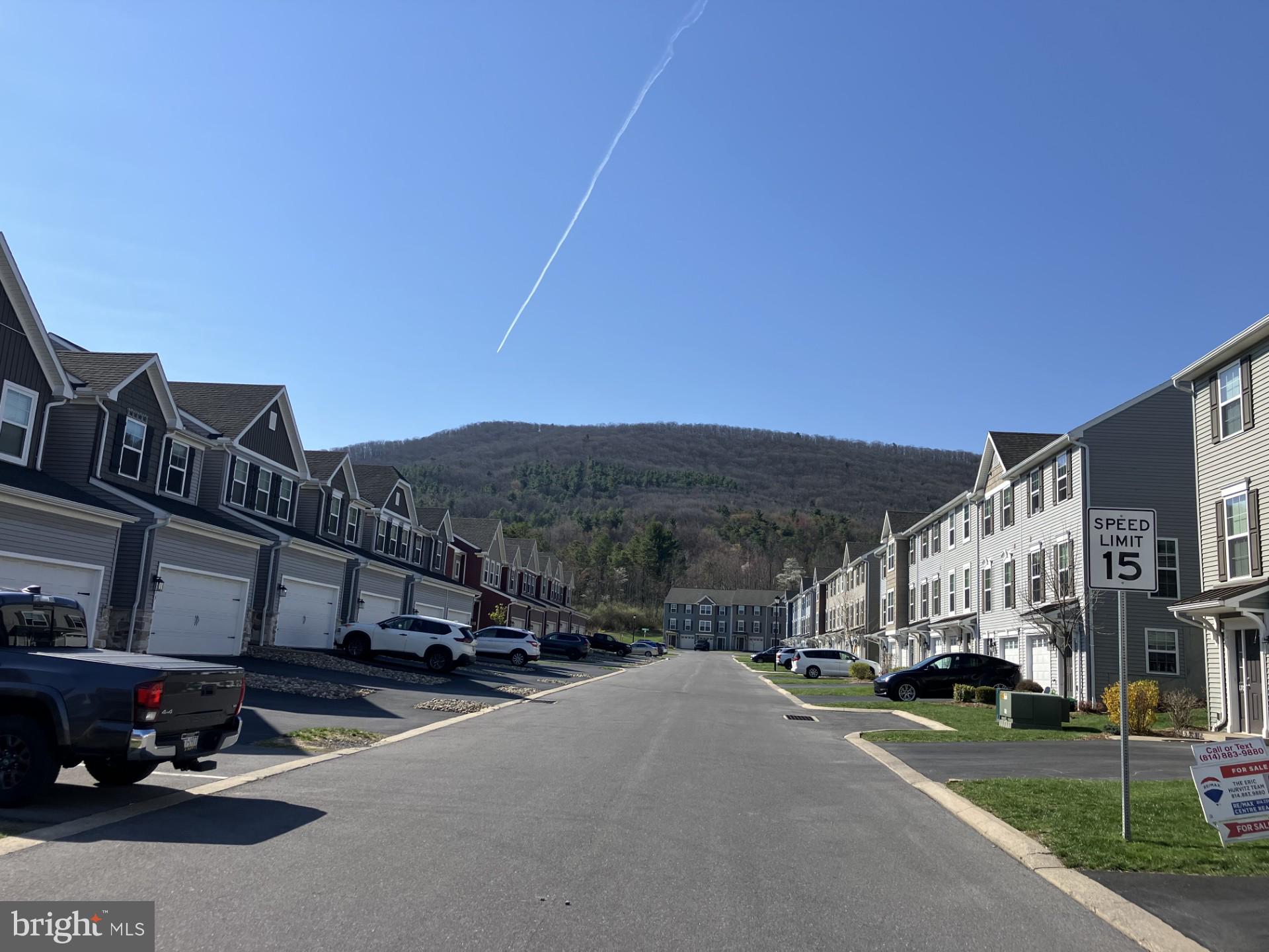 THE GATES - Residential