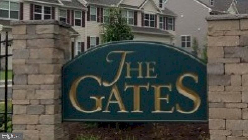 THE GATES - Residential