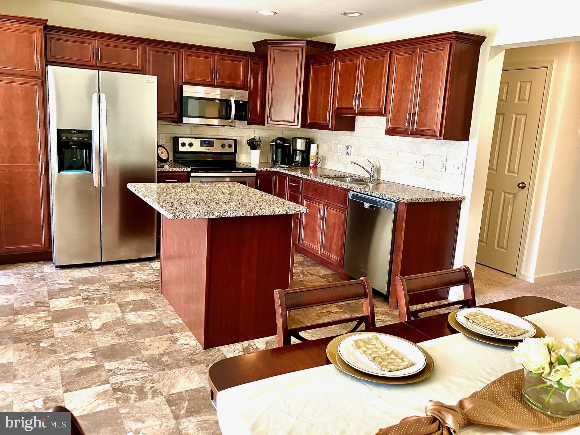 THE GATES - Residential