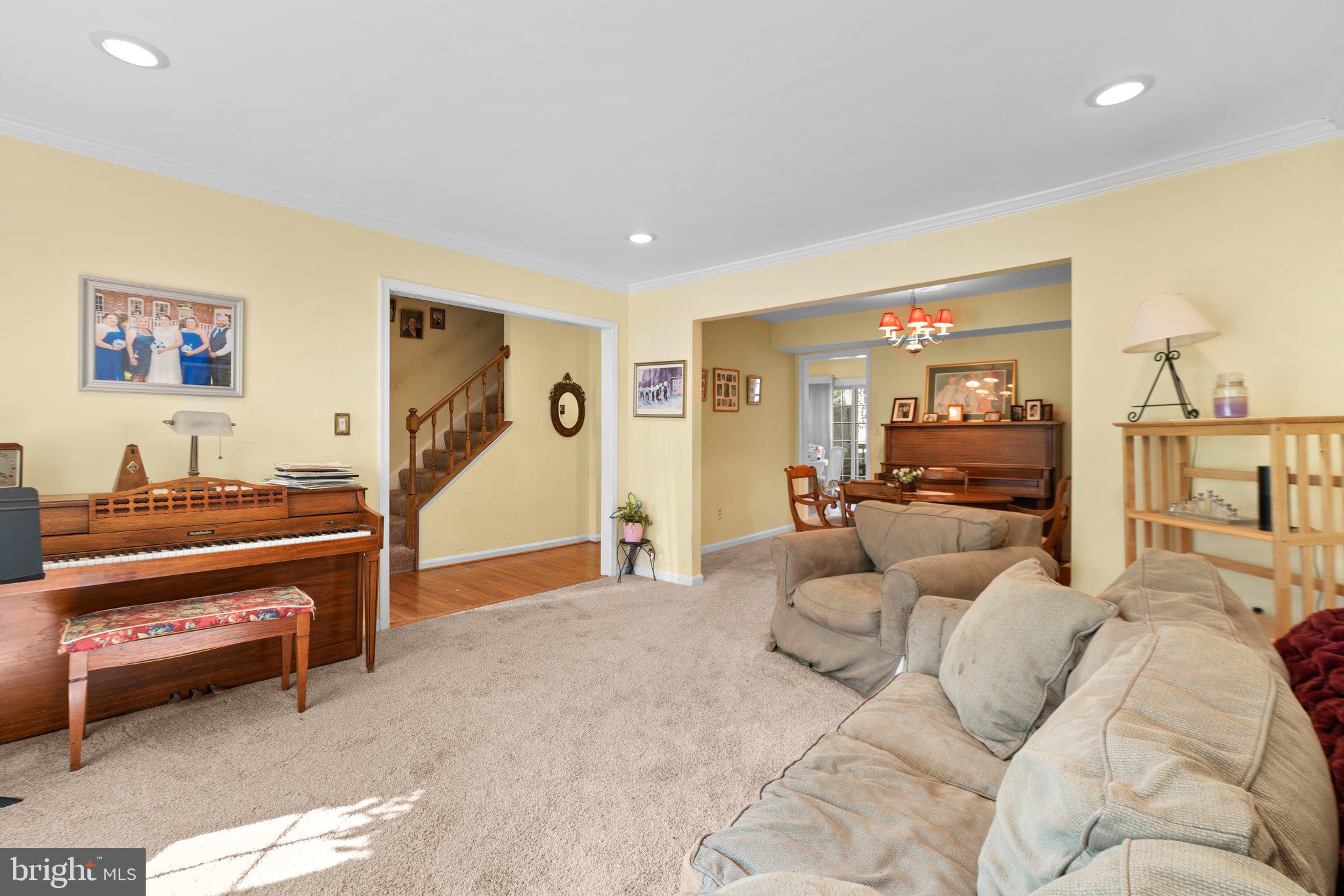 SANDY SPRING VILLAGE - Residential