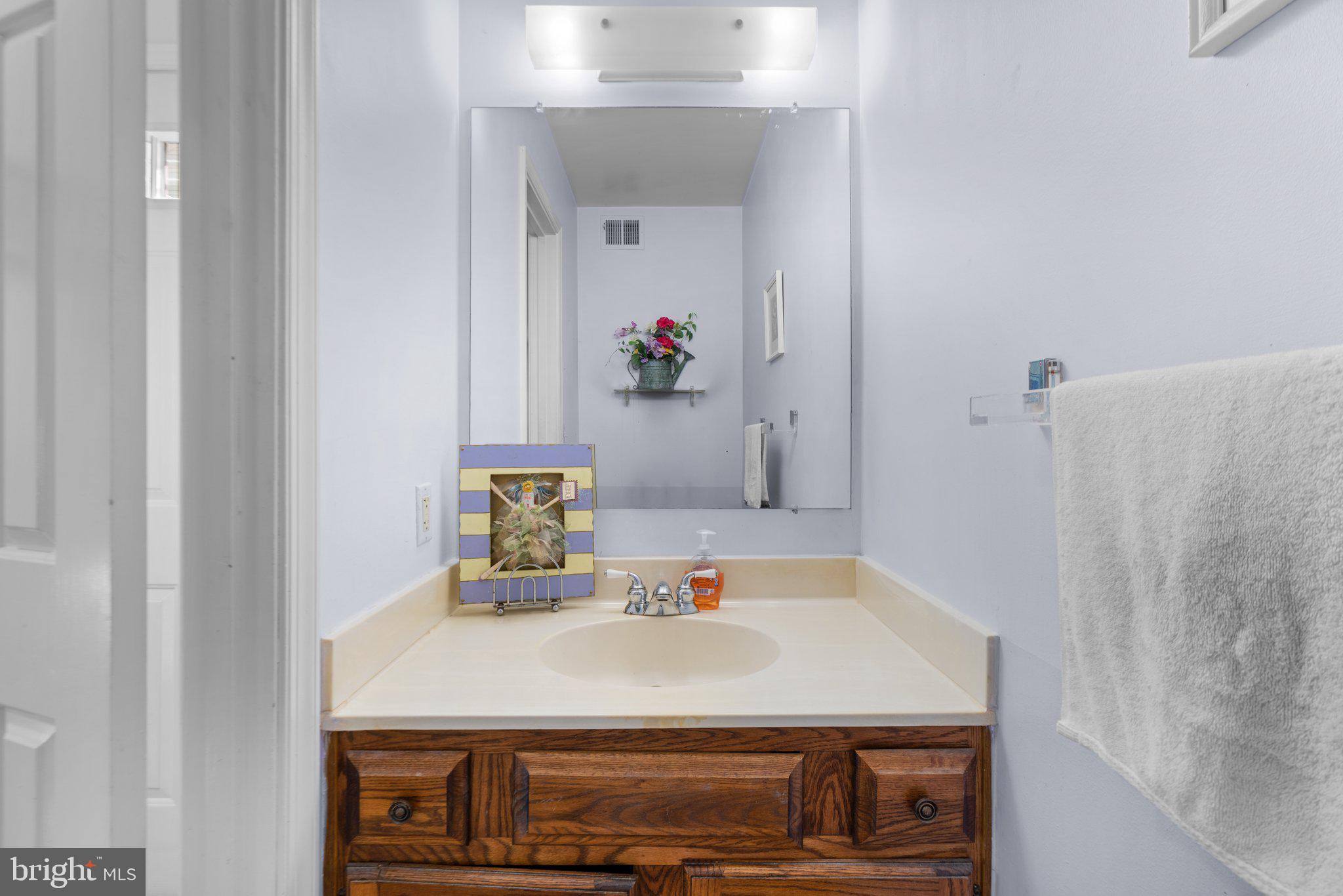 SANDY SPRING VILLAGE - Residential