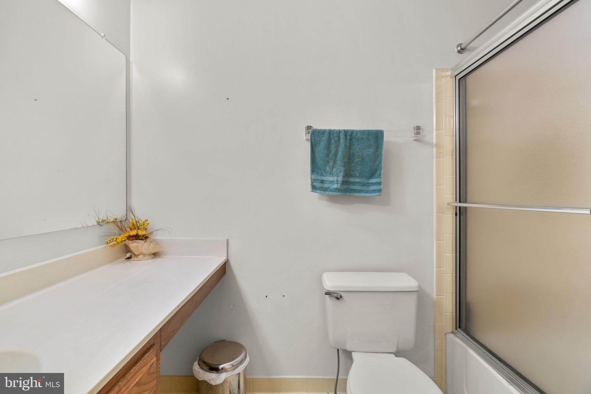 SANDY SPRING VILLAGE - Residential