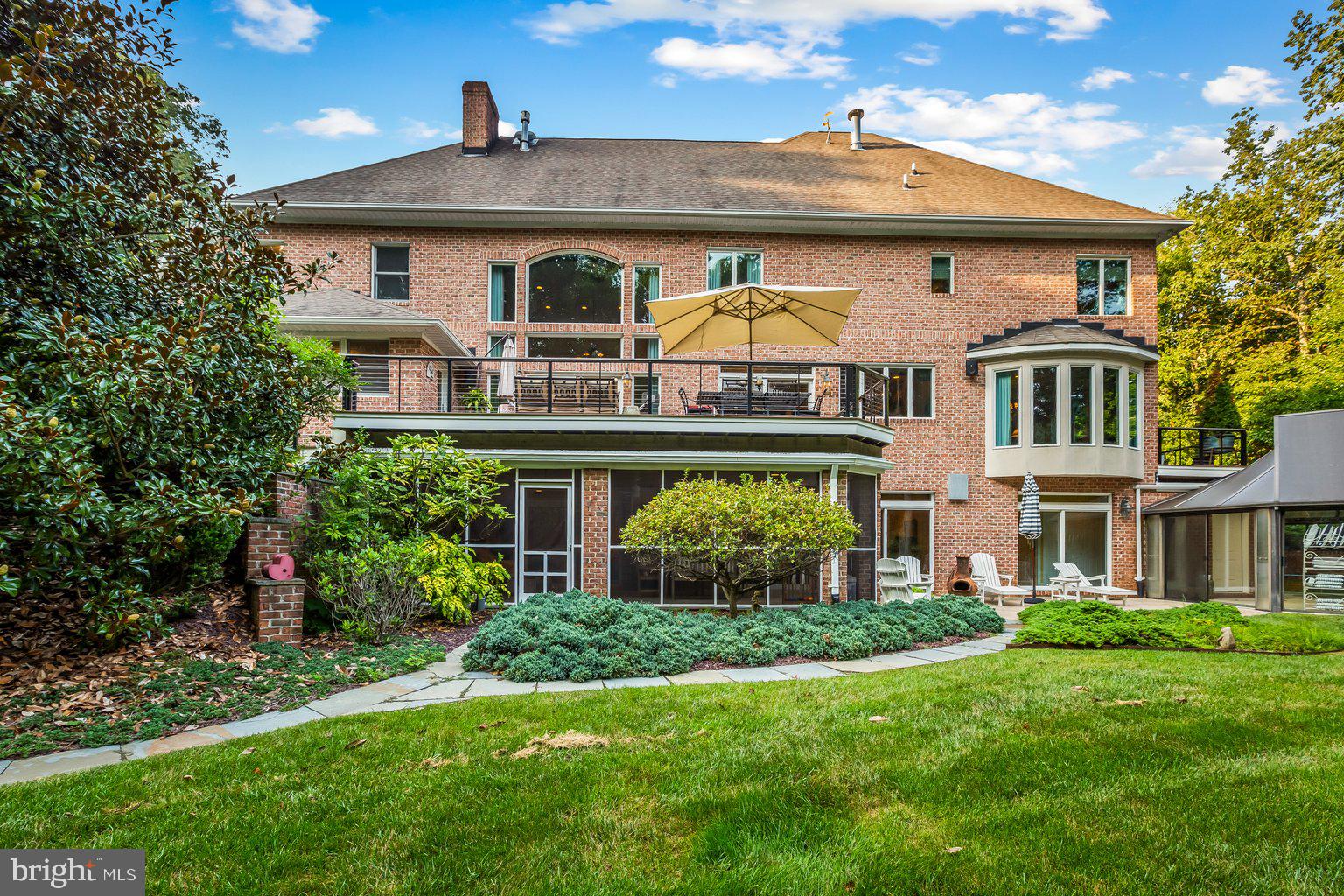 IVY HILL - Residential