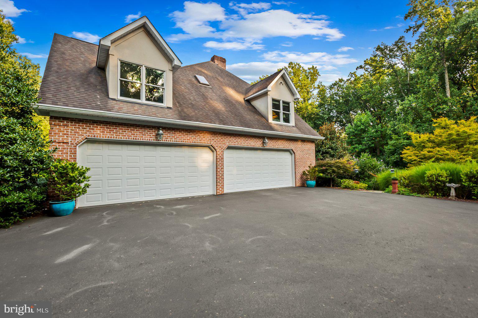 IVY HILL - Residential