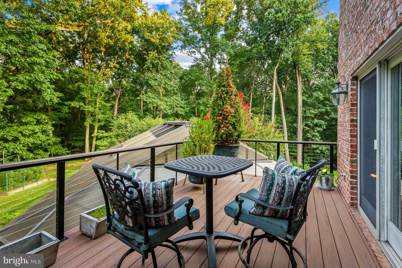 IVY HILL - Residential