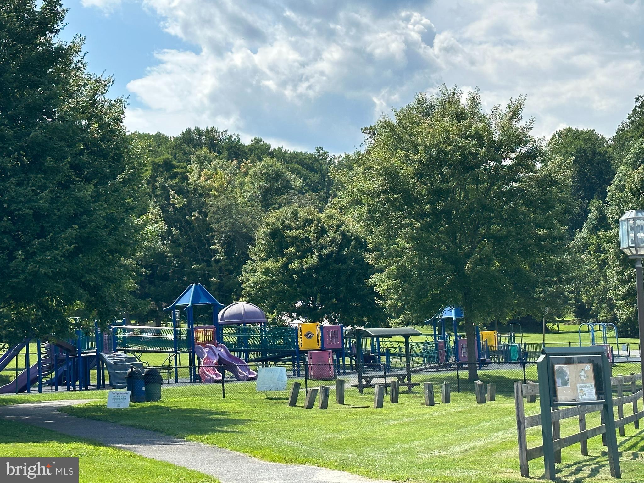 IVY HILL - Residential