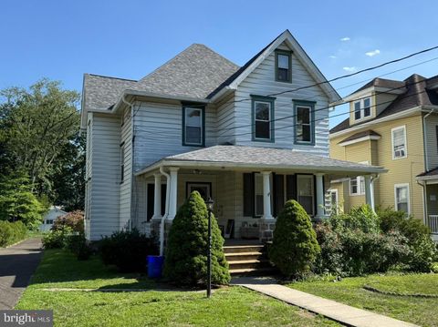 Homes For Sale - 36 W Cedar Avenue<br/> MERCHANTVILLE, NJ 08109