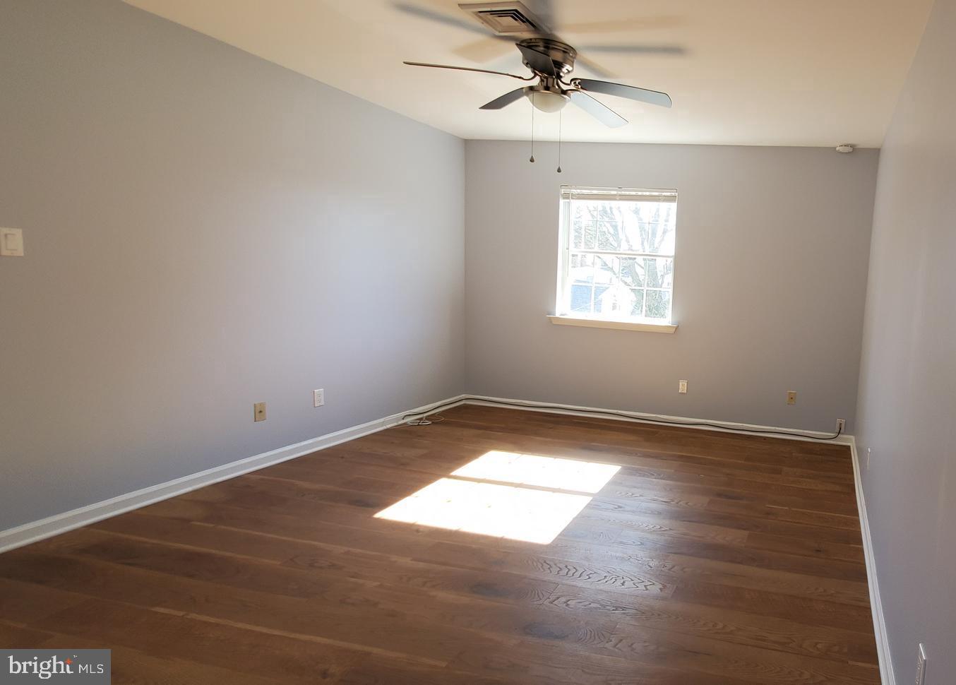 LANSDOWNE - Residential Lease