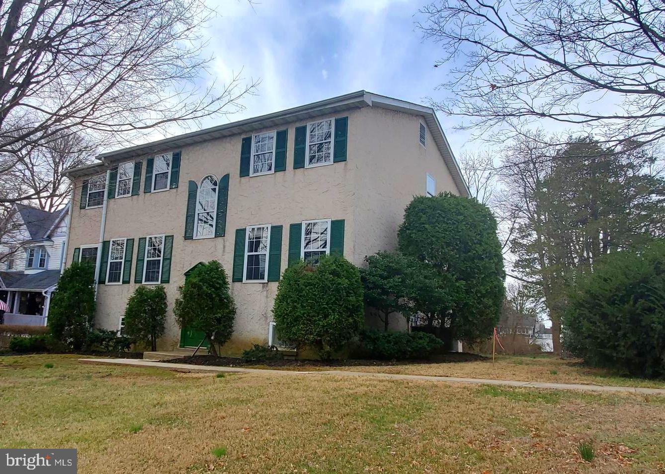 LANSDOWNE - Residential Lease