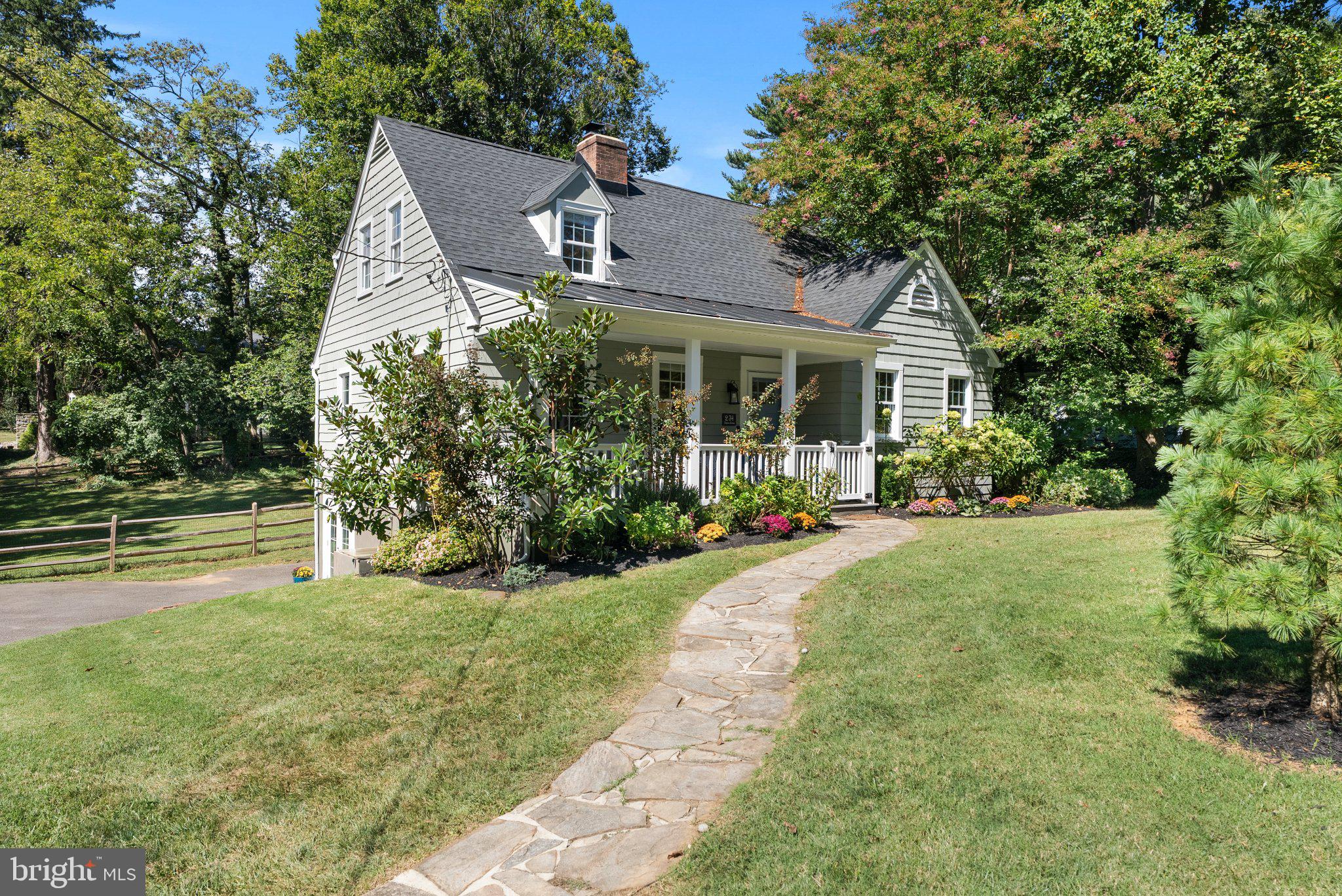 2H DUTTON AVENUE