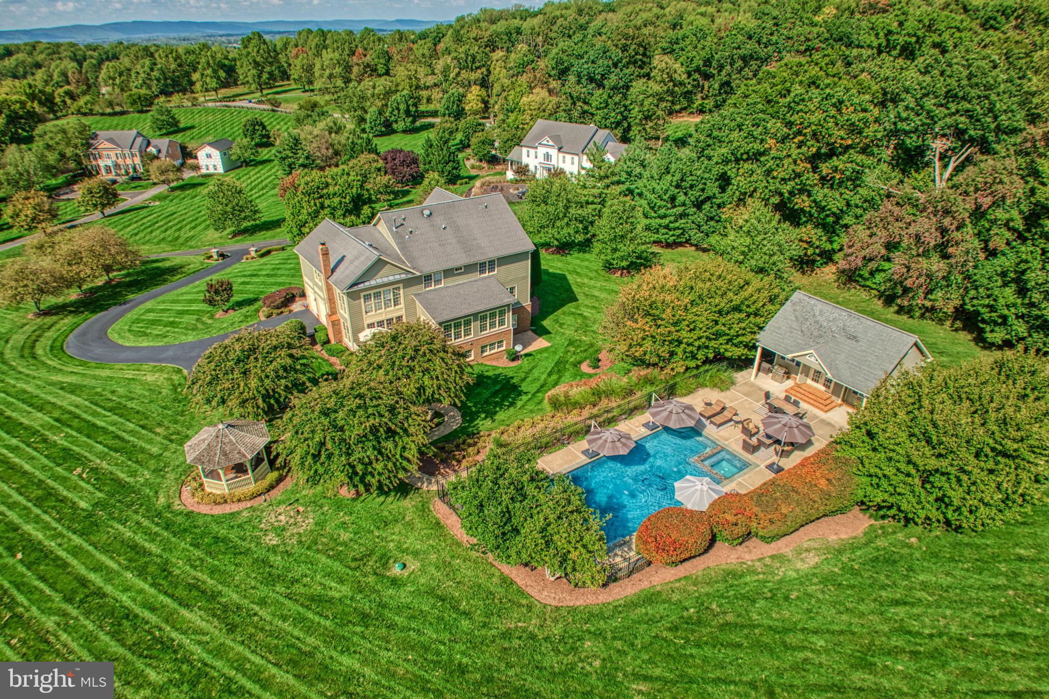 BEACON HILL - Residential