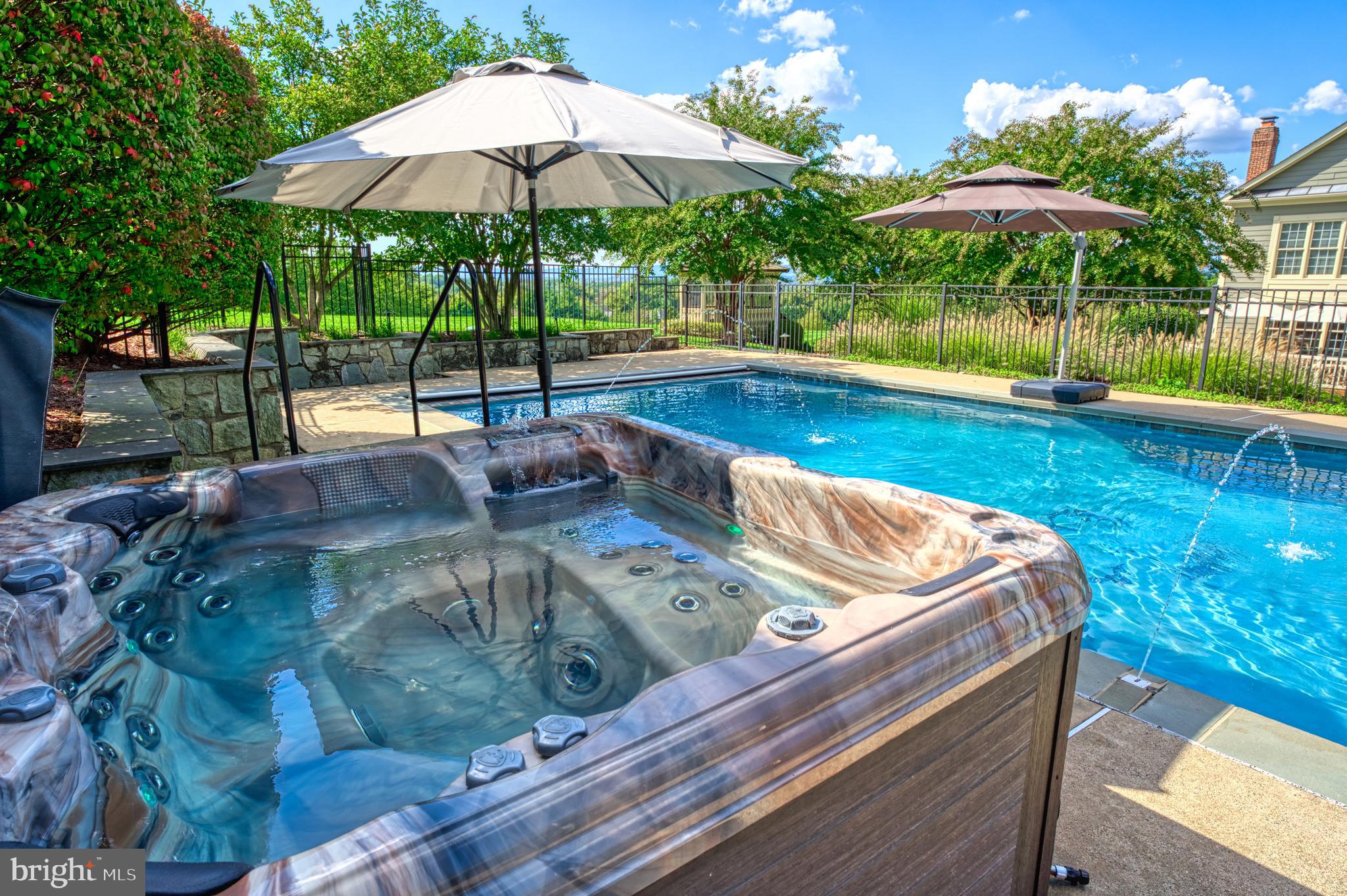 BEACON HILL - Residential