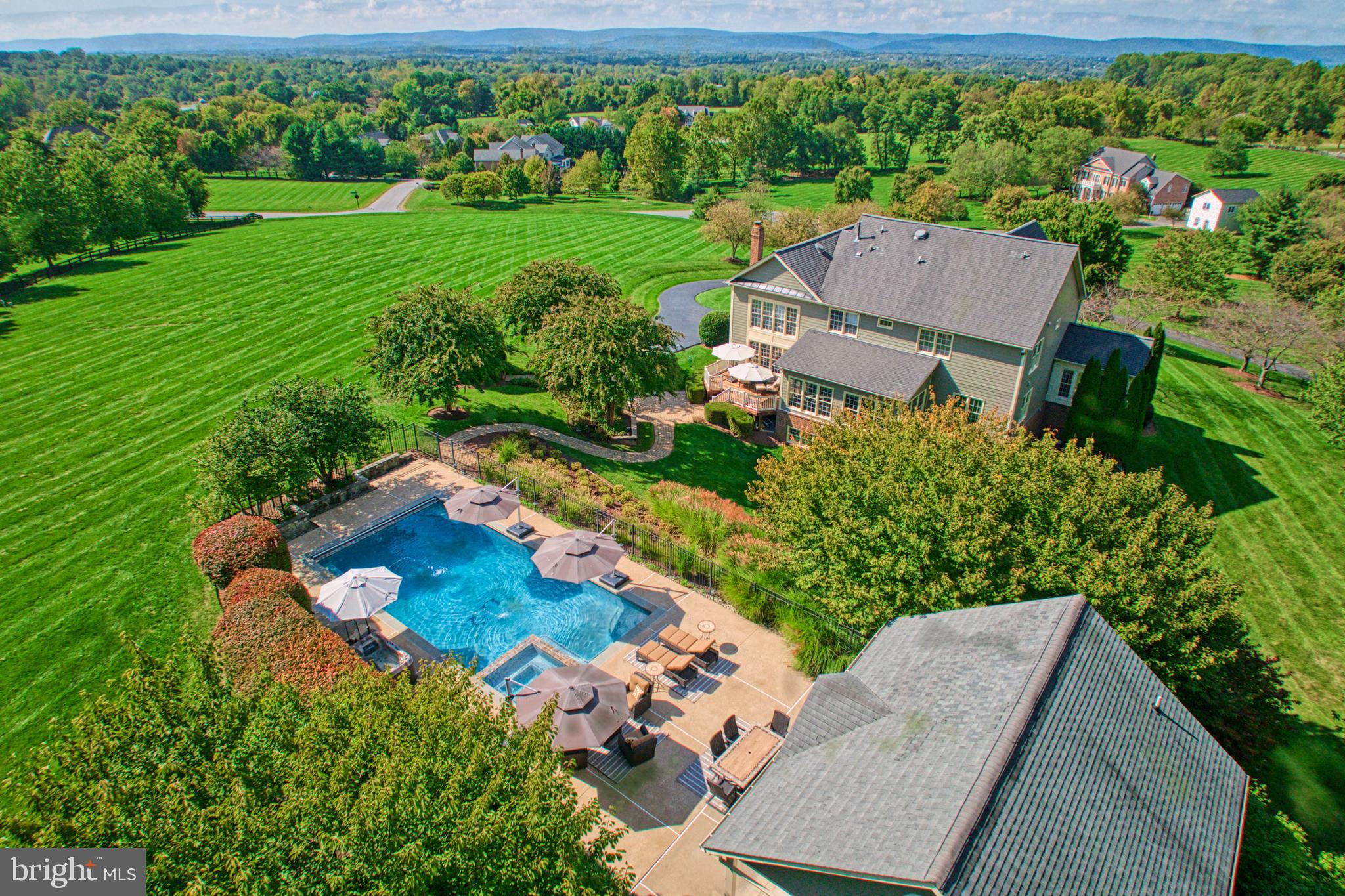 BEACON HILL - Residential