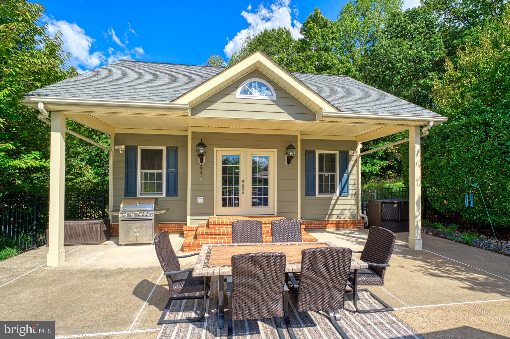 BEACON HILL - Residential