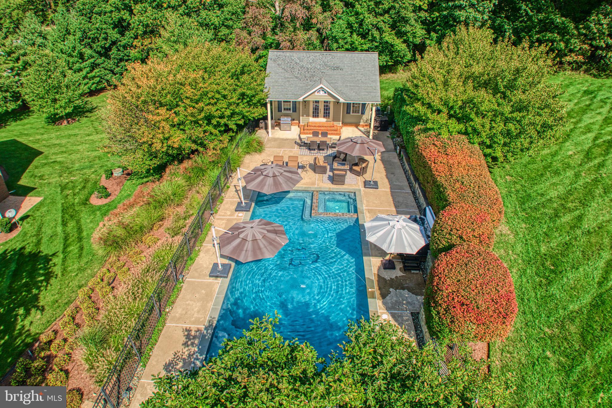 BEACON HILL - Residential